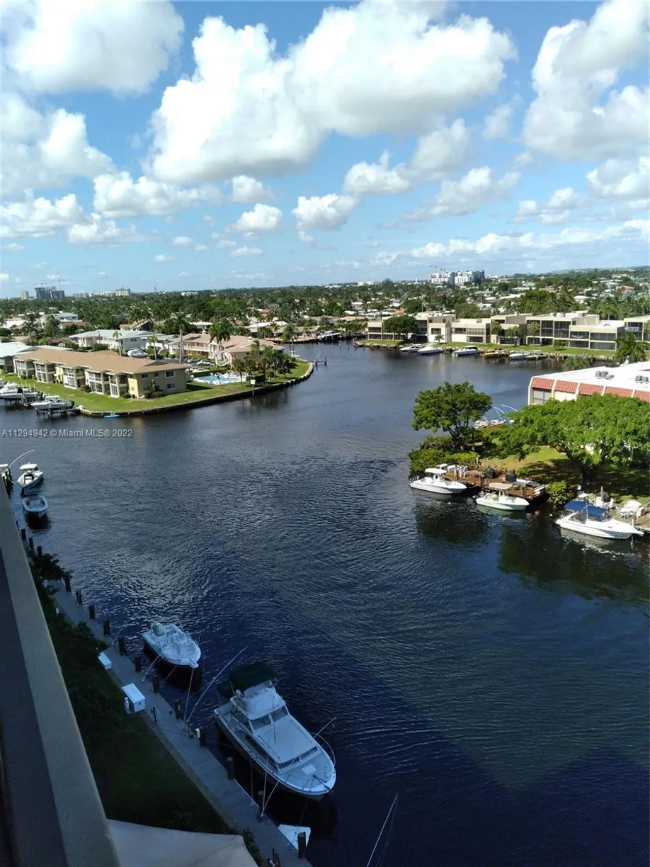 South Florida Real Estate | View 801 S Federal Hwy, 917 | 2 Beds, 2 Baths
