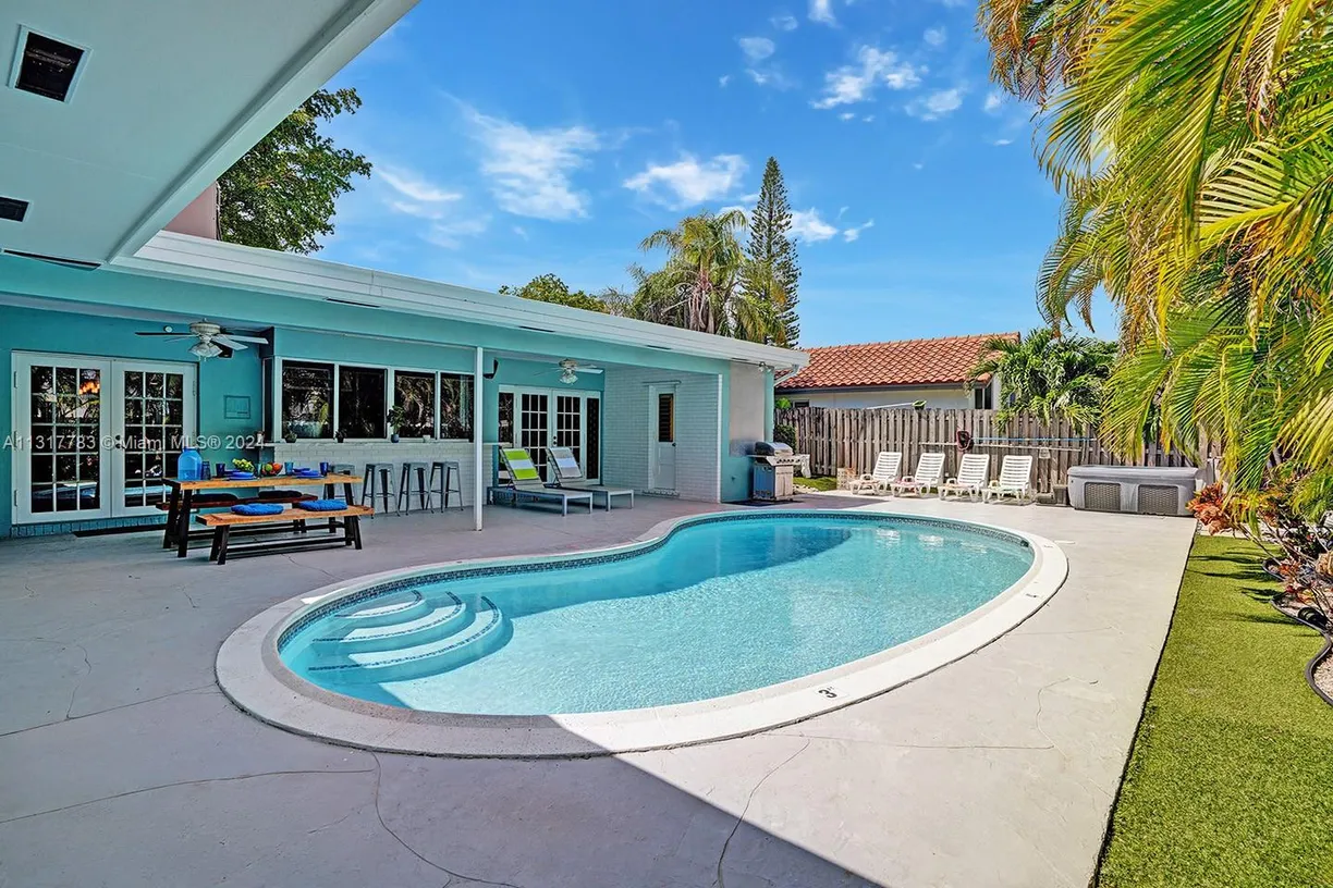 South Florida Real Estate | View 1245 Wiley St | Listing