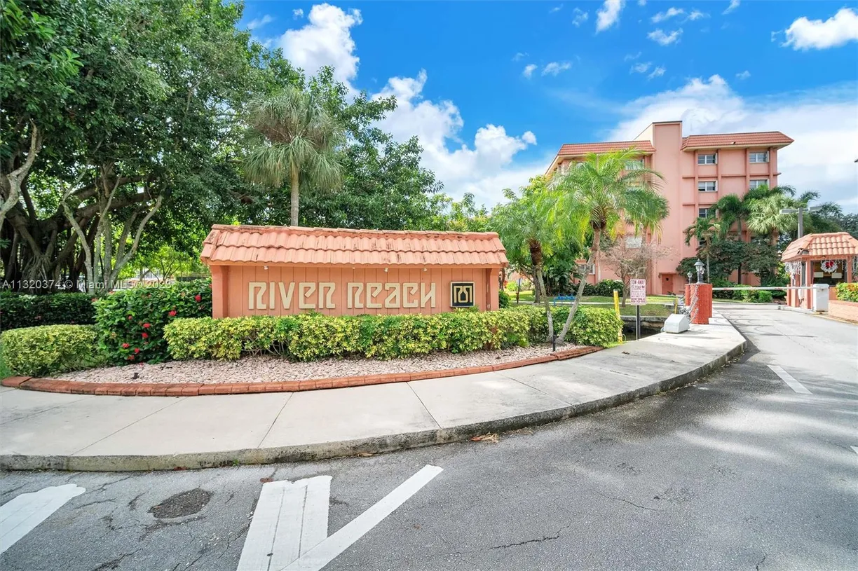 South Florida Real Estate | View 1101 River Reach Dr, 318 | 2 Beds, 2 Baths