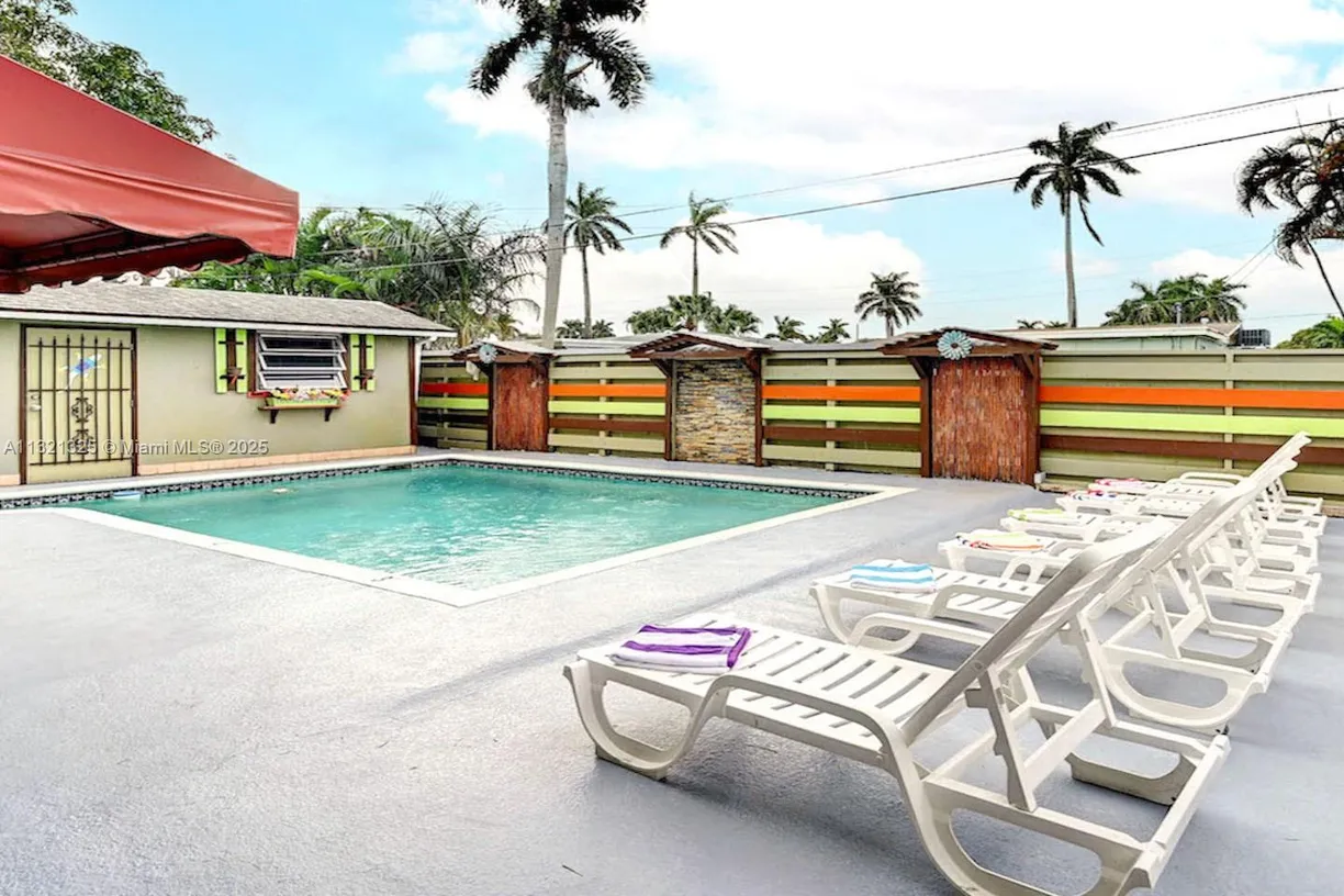 South Florida Real Estate | View 1020 N 13th Ter | Listing
