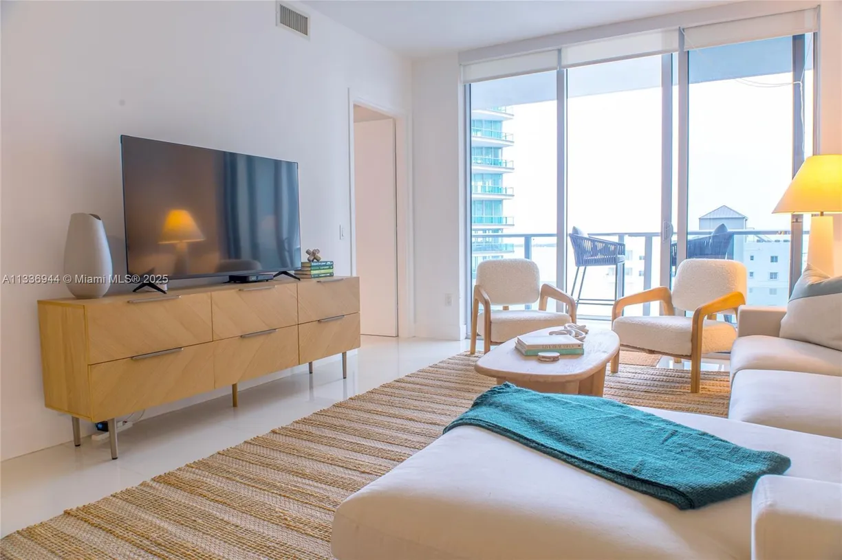 South Florida Real Estate | View 1300 Brickell Bay Dr, 1608 | Listing