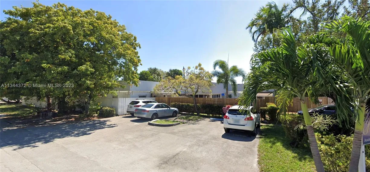 South Florida Real Estate | View 1320 SW 26th St | Listing