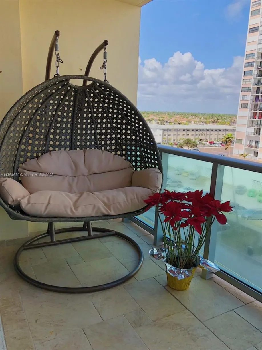 South Florida Real Estate | View 2501 S Ocean Dr, 605 (Available 15 May | Listing