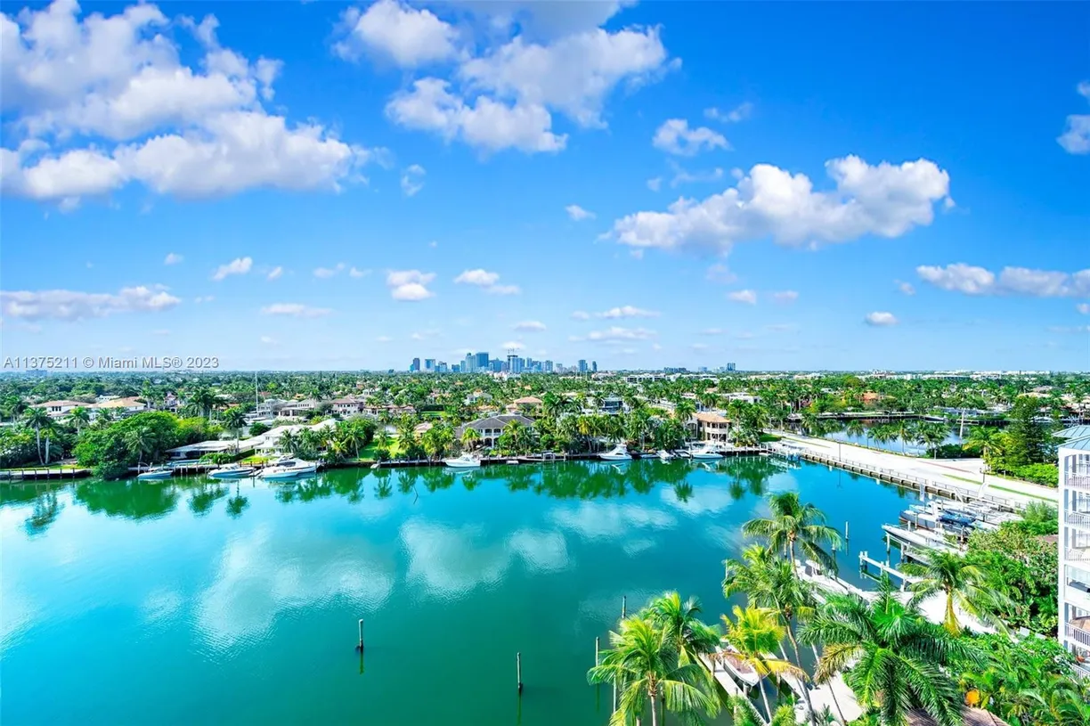 South Florida Real Estate | View 333 Sunset Dr, 808 | 2 Beds, 2 Baths