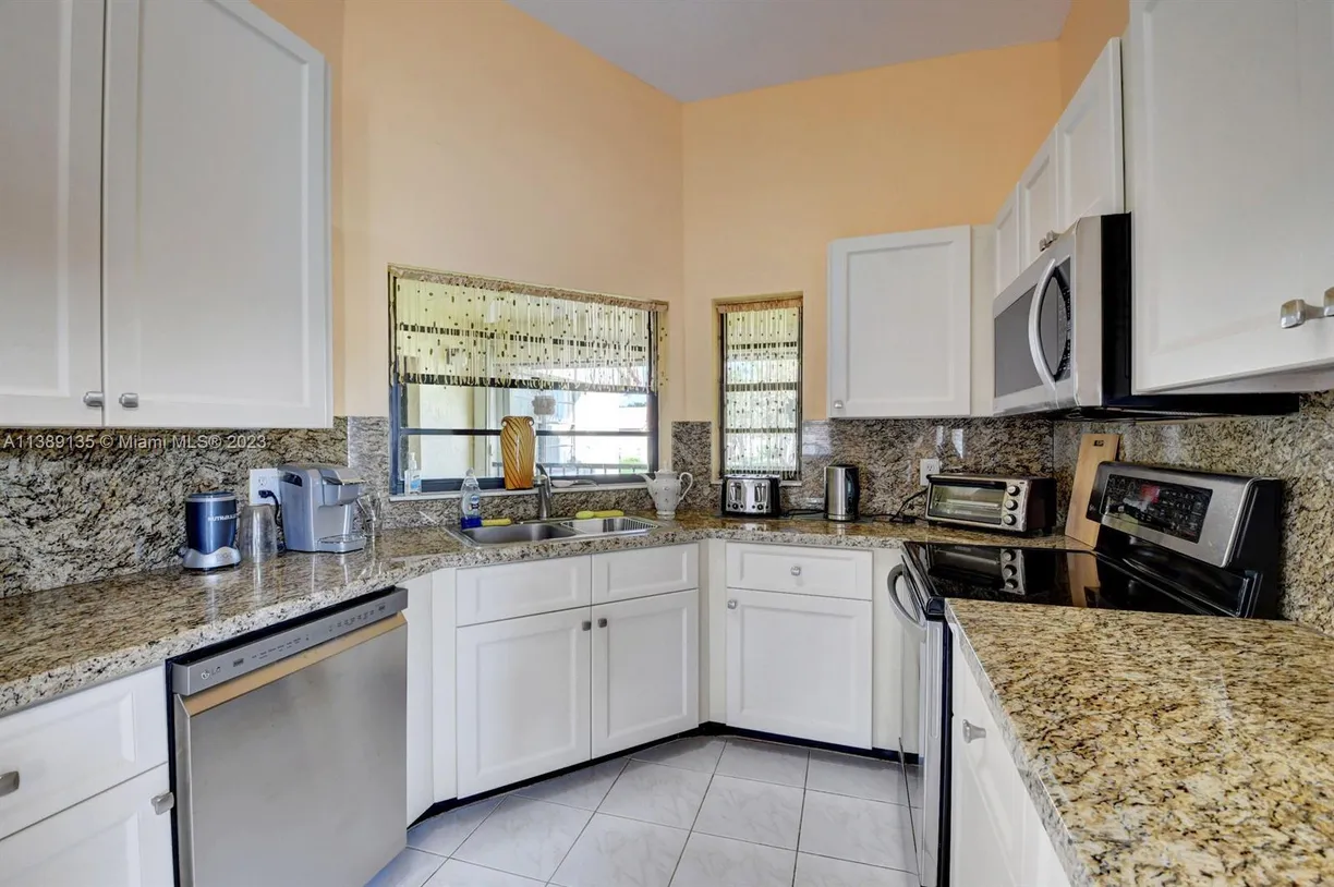 South Florida Real Estate | View 6027 Parkwalk Dr | Listing