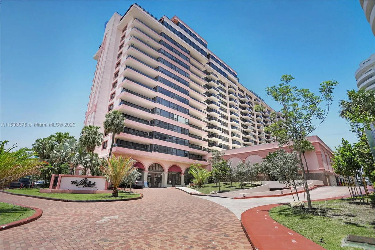 South Florida Real Estate | View 5225 Collins Ave, 1216 | 2 Beds, 2 Baths