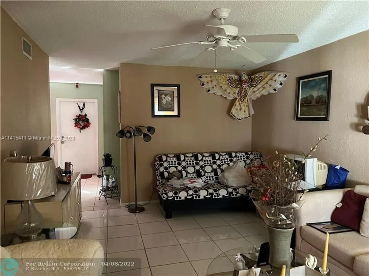South Florida Real Estate | View 1500 NW 43rd Ter, 205 | 1 Bed, 1 Bath