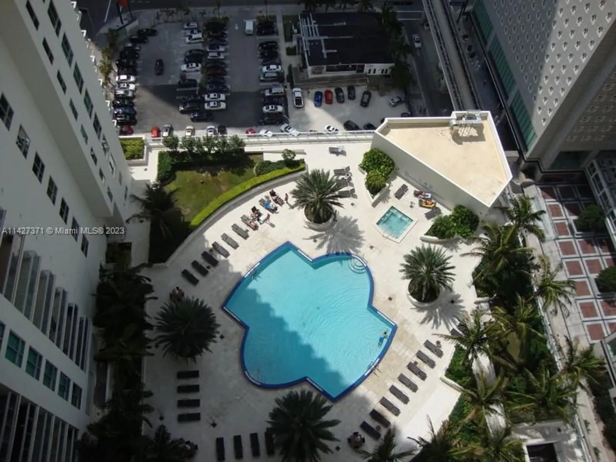 South Florida Real Estate | View 300 S Biscayne Blvd, T-1703 | 1 Bed, 1 Bath