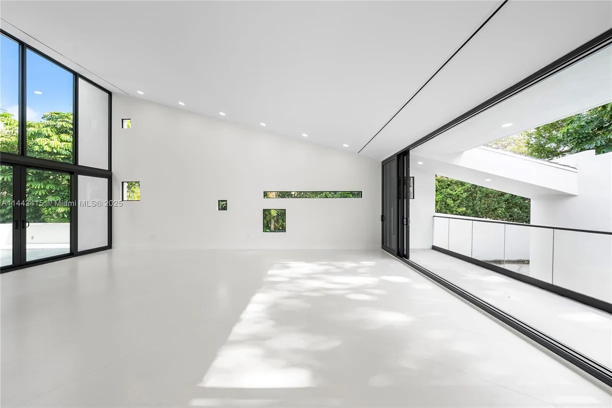 South Florida Real Estate | View 7540 Los Pinos Blvd | Listing