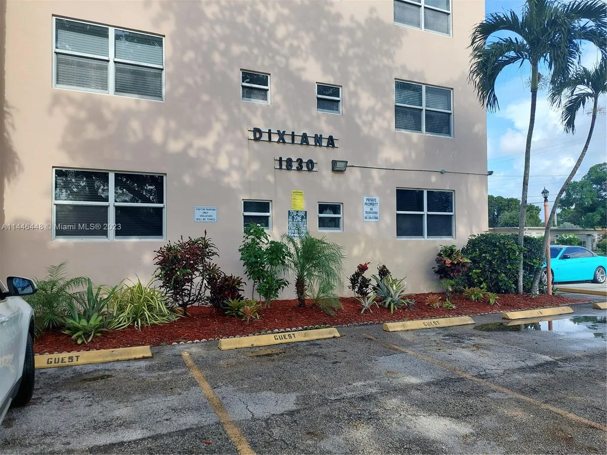 South Florida Real Estate | View 1830 Dixieanna St, 205 | 2 Beds, 2 Baths