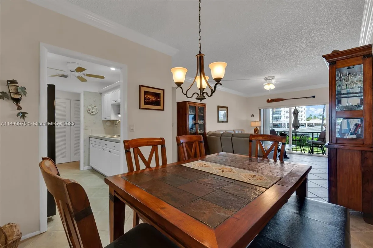 South Florida Real Estate | View 400 N Riverside Dr, 206 | 2 Beds, 2 Baths