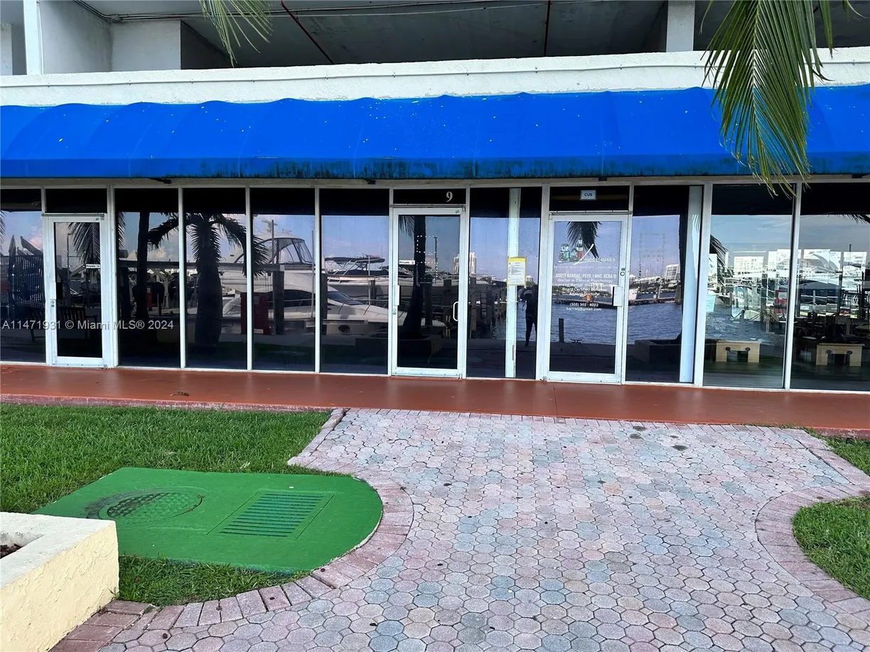 South Florida Real Estate | View 7601 E Treasure Dr, CU-9 | Listing