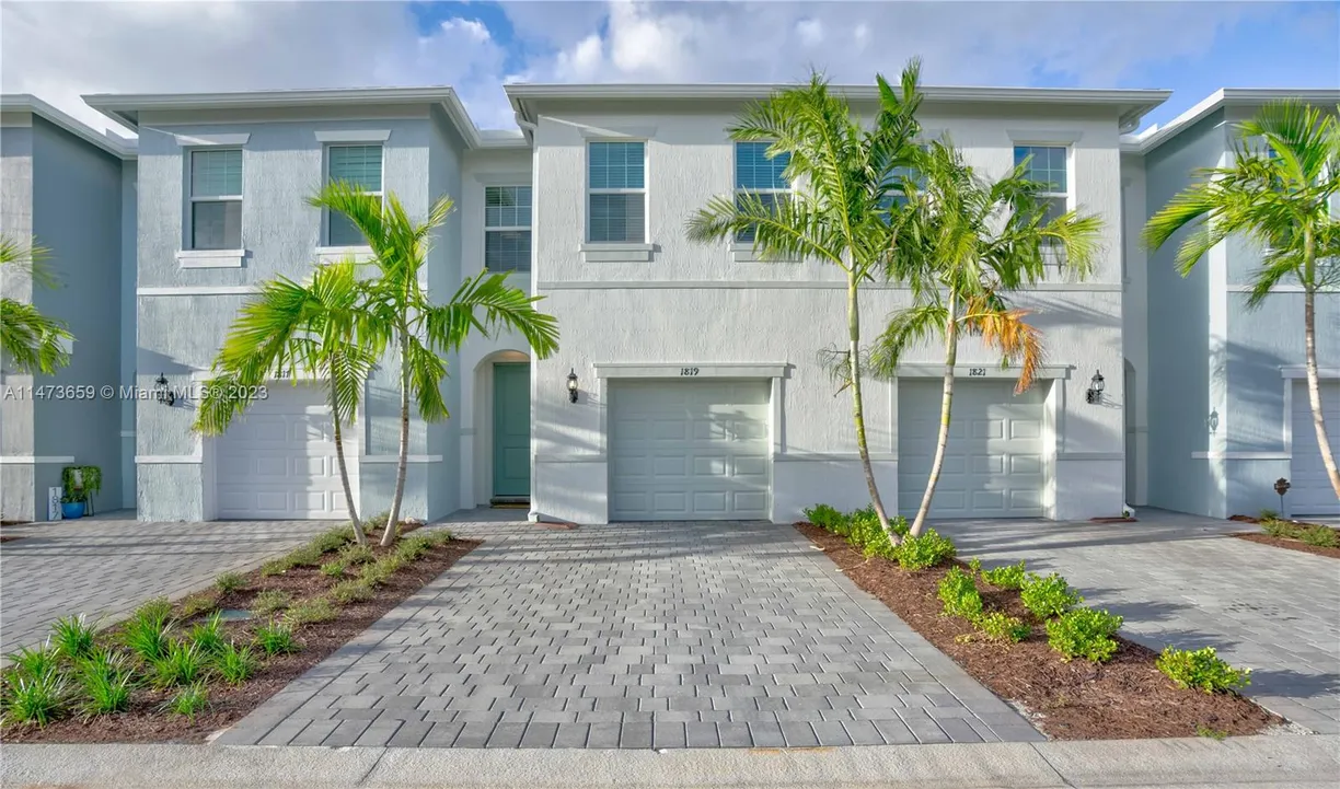 South Florida Real Estate | View 1819 SE Ocean Cove Way | 3 Beds, 2 Baths