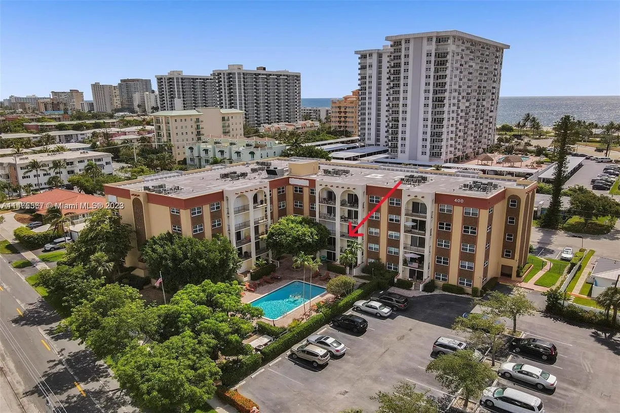 South Florida Real Estate | View 400 Riverside Dr, 303 | 2 Beds, 2 Baths
