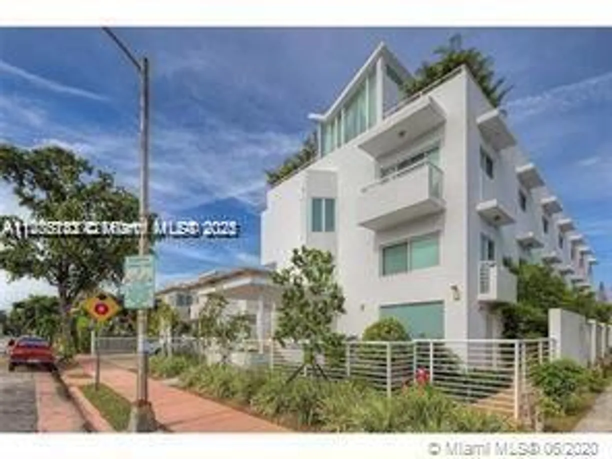 South Florida Real Estate | View 945 Jefferson Ave, 103 | Listing