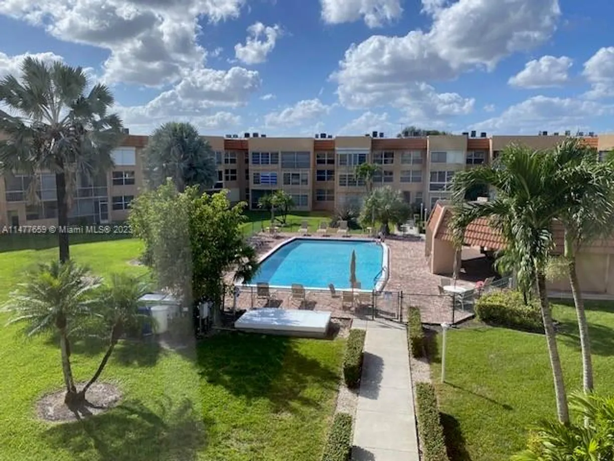 South Florida Real Estate | View 6600 Royal Palm Blvd, 304B | 2 Beds, 1 Bath