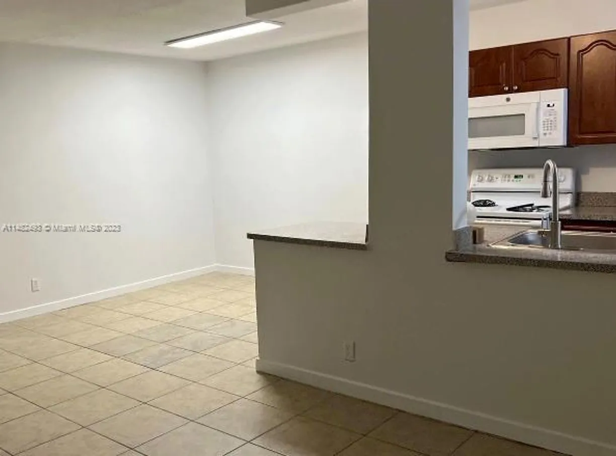South Florida Real Estate | View 1100 NE 1st Ct, 107 | 1 Bed, 1 Bath