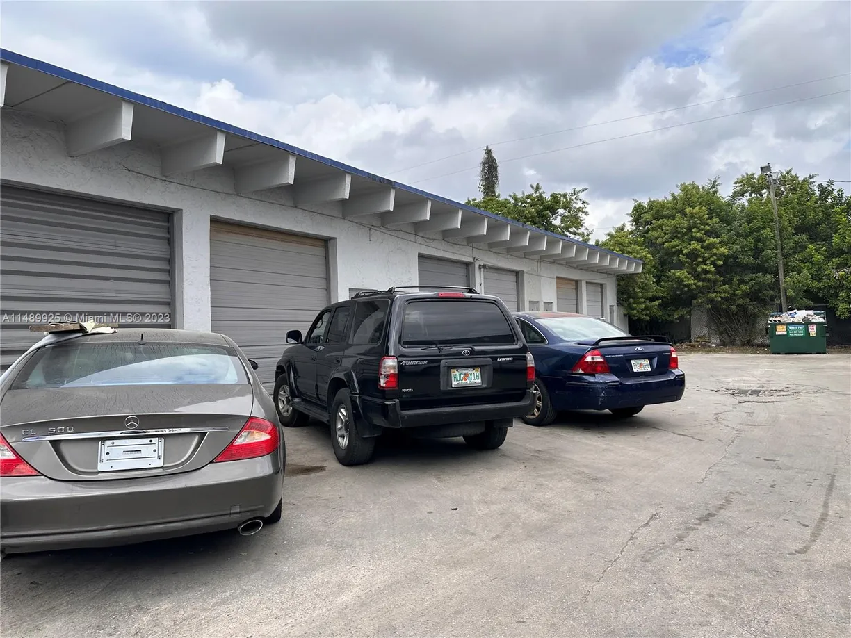 South Florida Real Estate | View 5801-5807 Dawson St | Listing