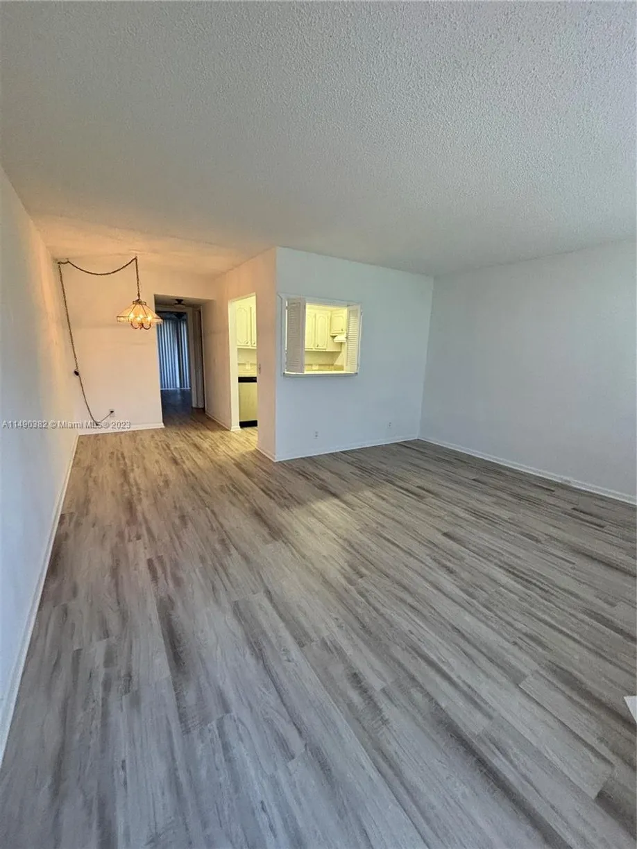 South Florida Real Estate | View 7 Brighton A, 7 | 1 Bed, 1 Bath
