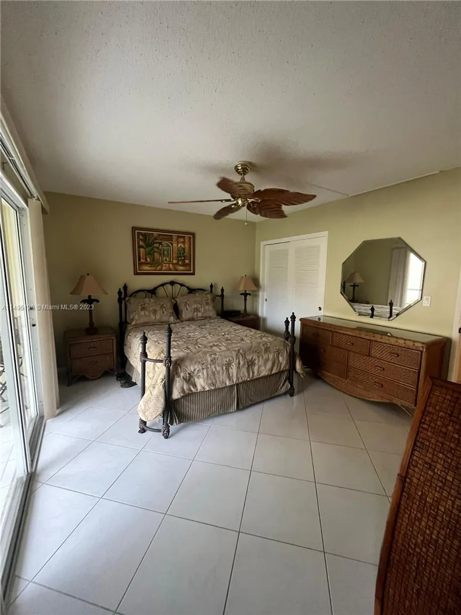 South Florida Real Estate | View 1951 NE 39th St, 259 | 1 Bed, 1 Bath