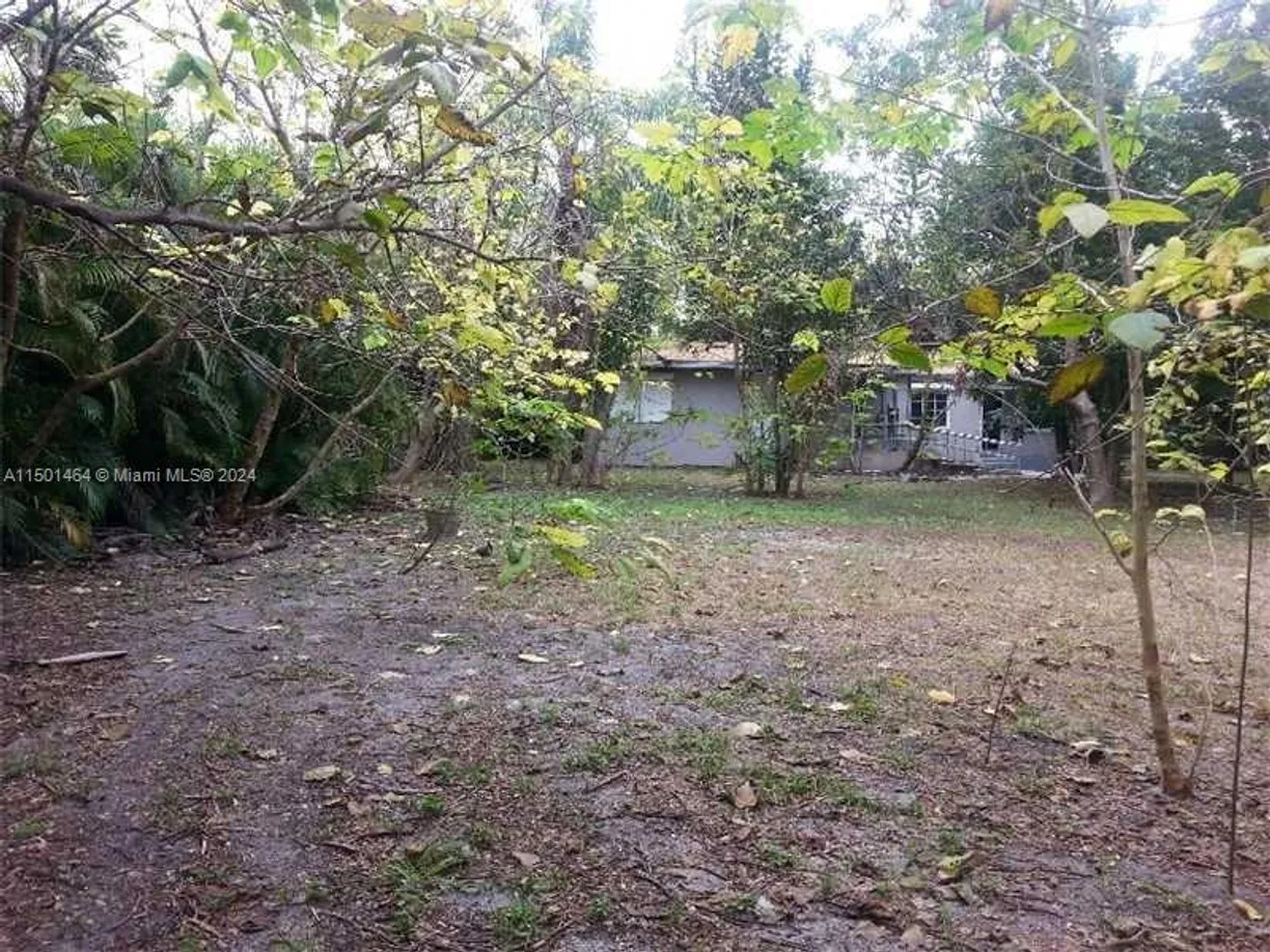 South Florida Real Estate | View 2447 Pierce St, 1 | Listing