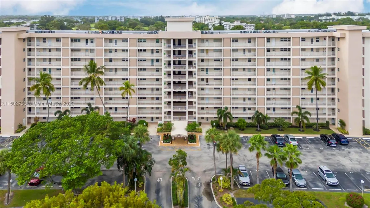 South Florida Real Estate | View 2681 Course Dr, 903 | 2 Beds, 2 Baths