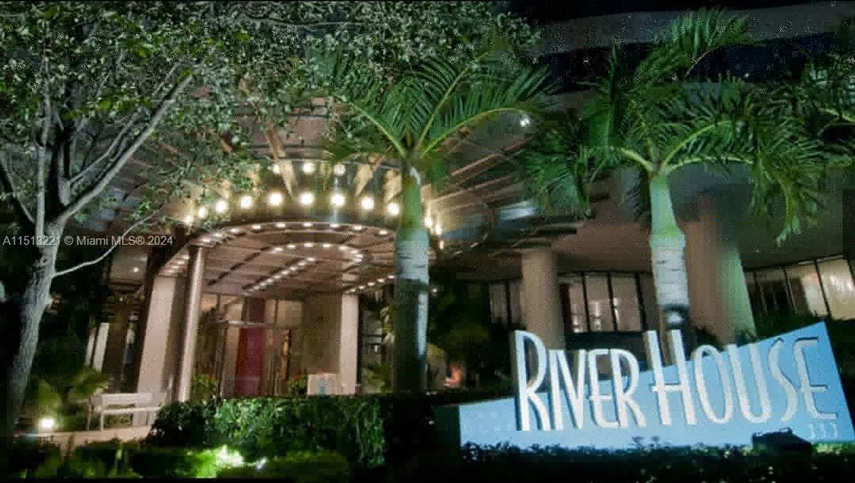 South Florida Real Estate | View 333 Las Olas Way, 1507 | 2 Beds, 2 Baths