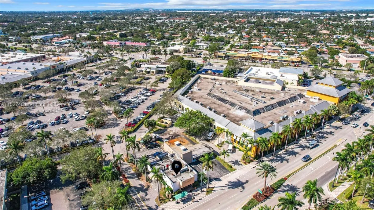 South Florida Real Estate | View 1098 E Hillsboro Blvd | Listing