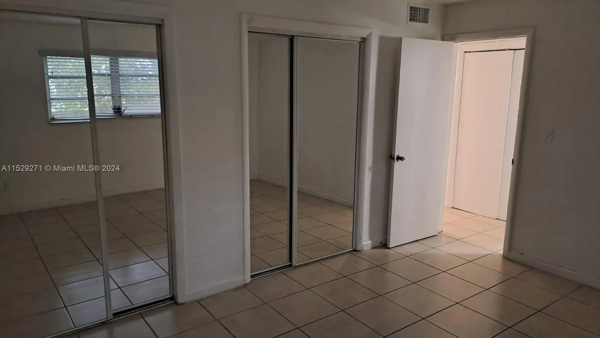 South Florida Real Estate | View  | Listing