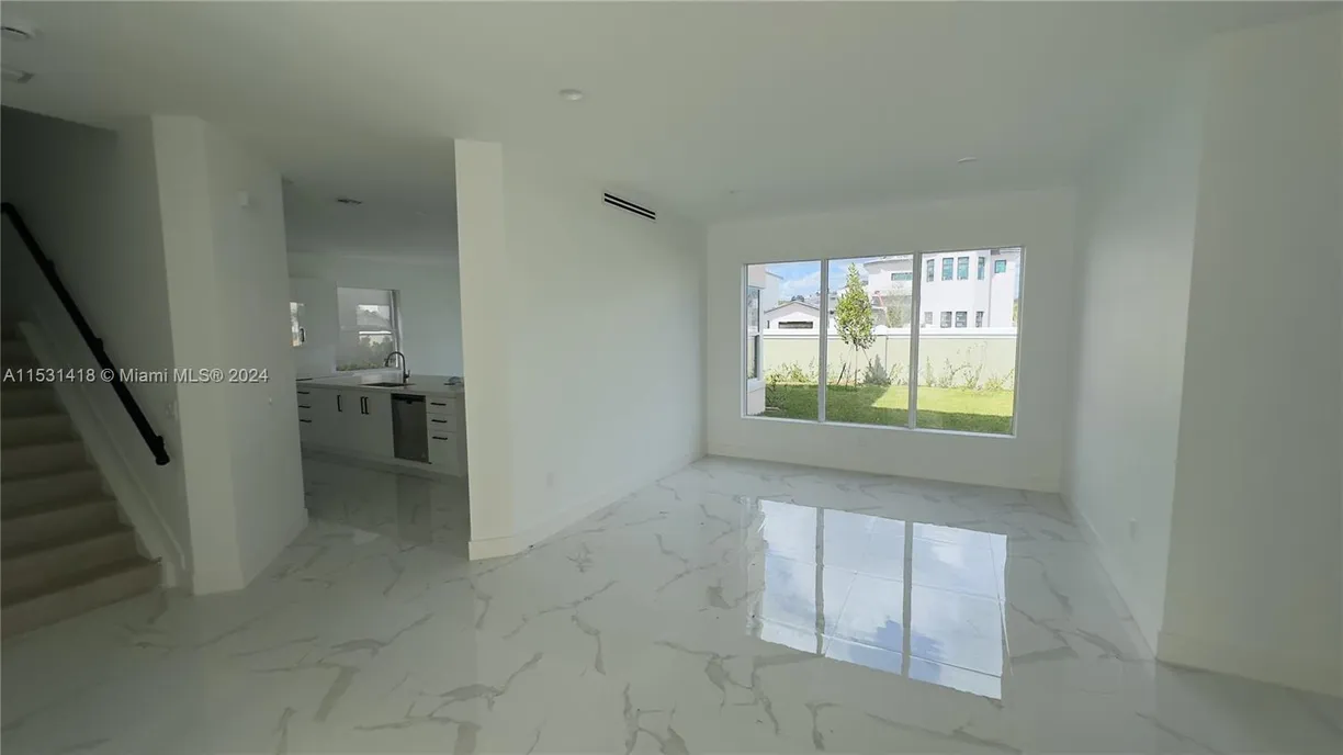 South Florida Real Estate | View 3523 Forest View Cir | Listing