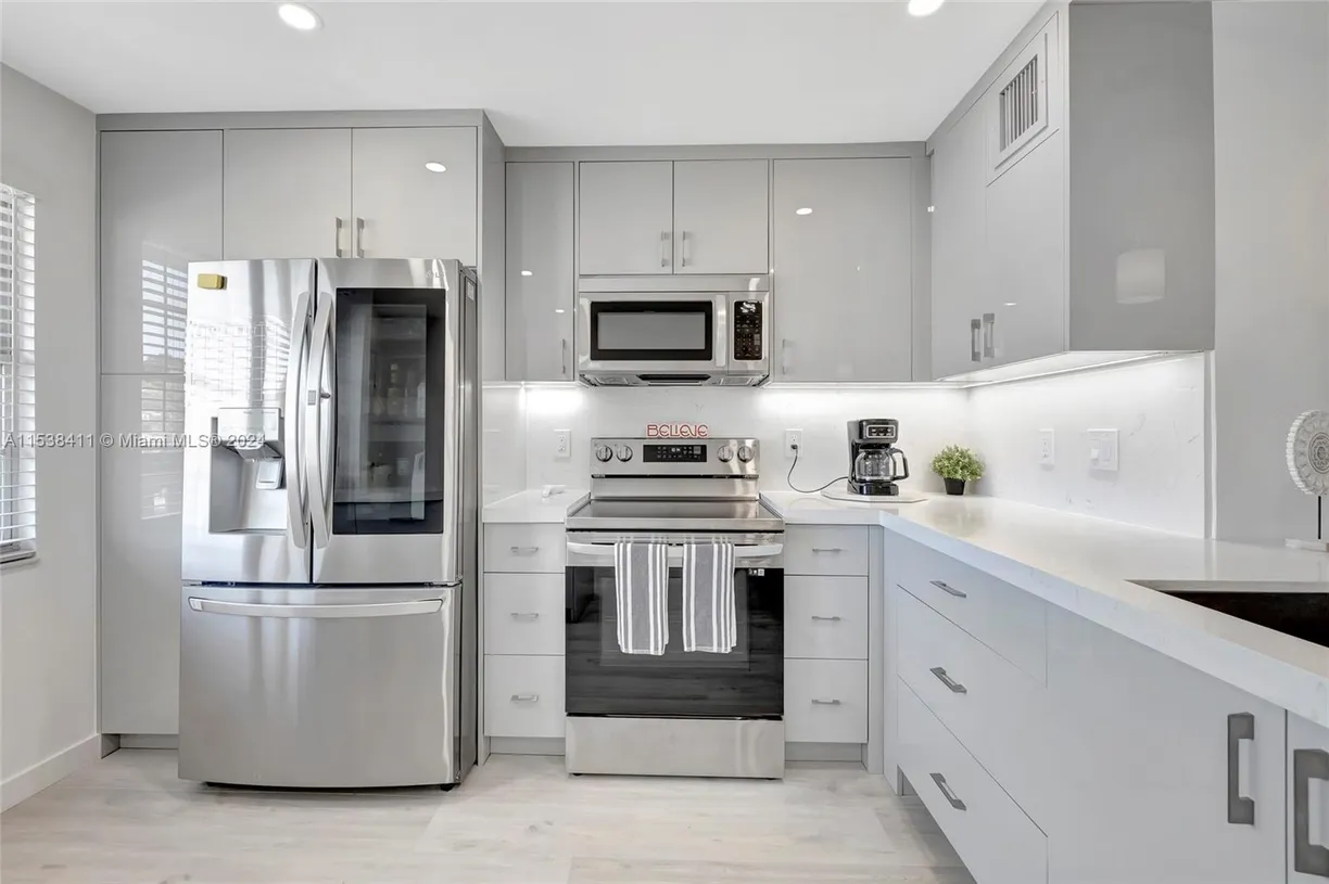 South Florida Real Estate | View 2101 Lucaya Bnd, E3 | Listing