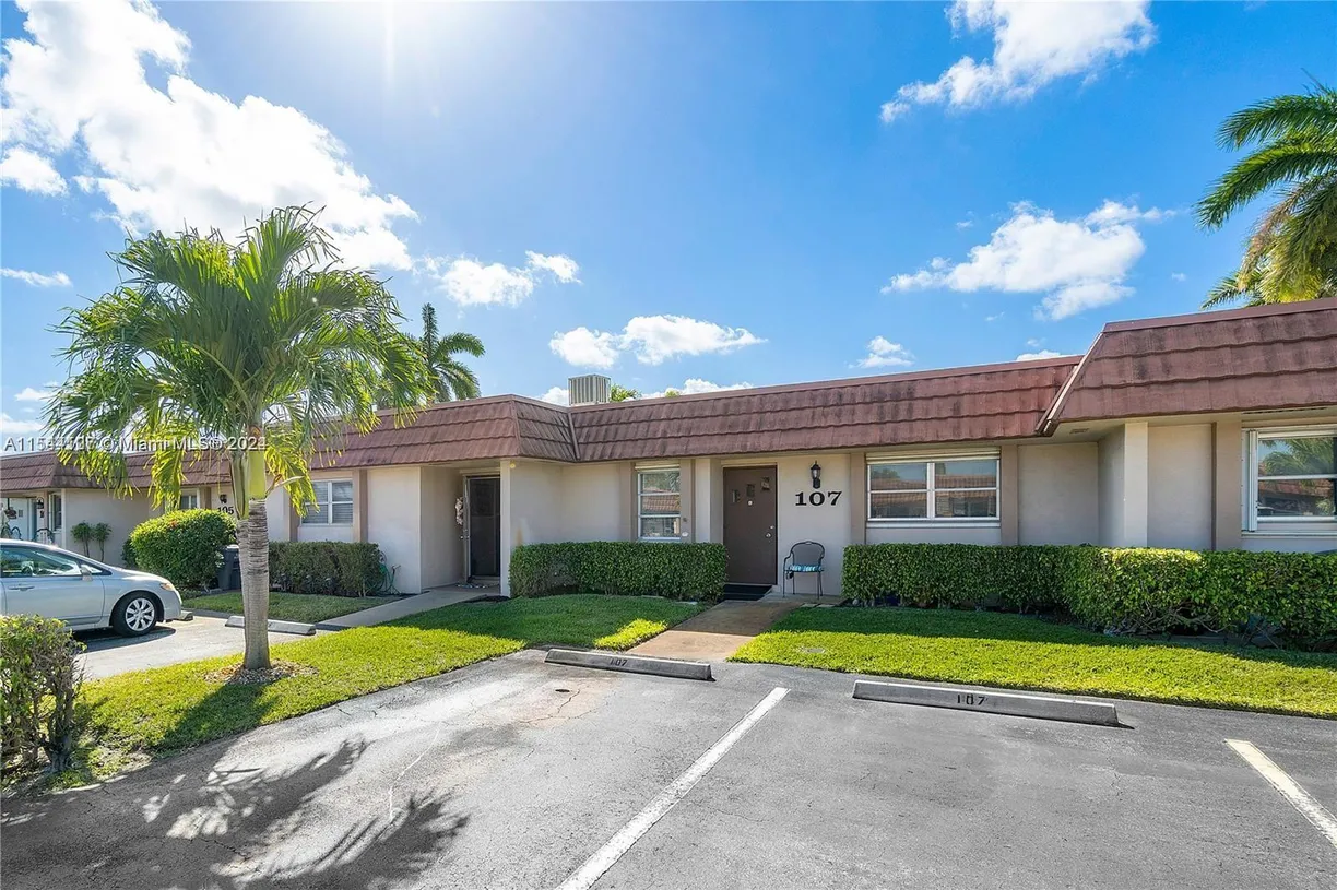 South Florida Real Estate | View 5775 W Fernley Dr W, 107 | 2 Beds, 2 Baths