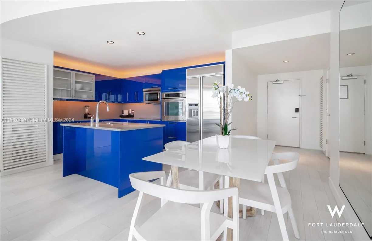 South Florida Real Estate | View 3101 Bayshore Dr, 708 | 2 Beds, 2 Baths