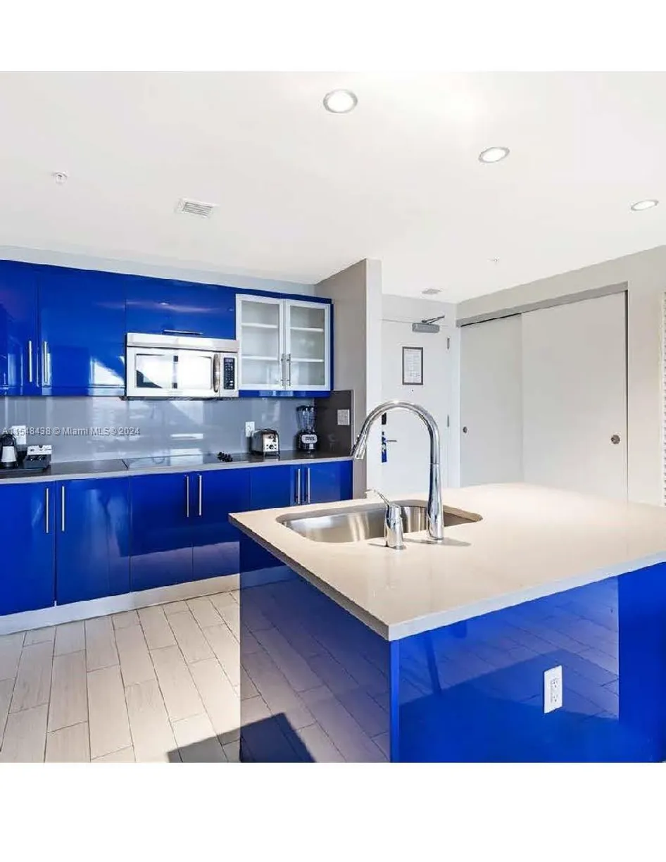 South Florida Real Estate | View 3101 Bayshore Dr, 1704 | 2 Beds, 2 Baths