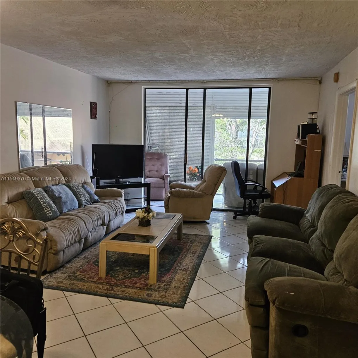 South Florida Real Estate | View 2851 Somerset Dr, 201 | 2 Beds, 2 Baths