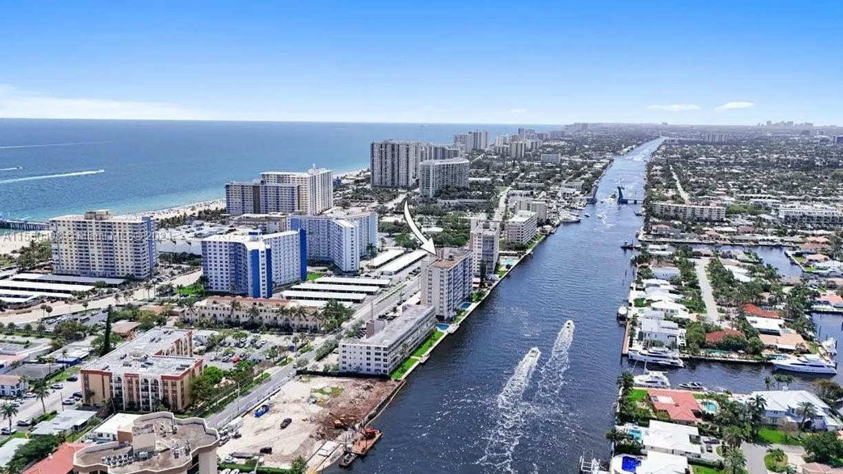 South Florida Real Estate | View 303 N Riverside Dr, 904 | 1 Bed, 1 Bath