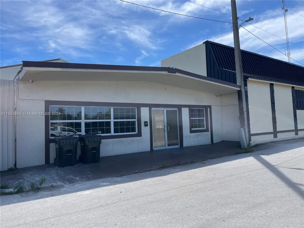 South Florida Real Estate | View 225 E Ventura Ave