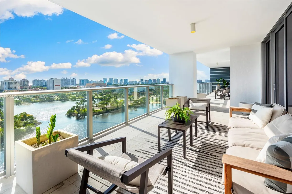 South Florida Real Estate | View 1180 N Federal Hwy, 1204 | 3 Beds, 3 Baths