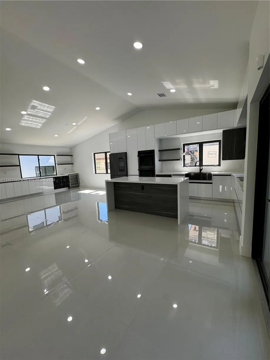 South Florida Real Estate | View 1205 Wallace St | Listing
