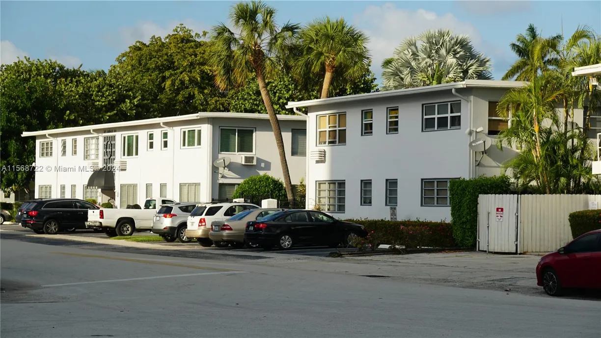 South Florida Real Estate | View 508 E Antioch Ave, 7 | Listing