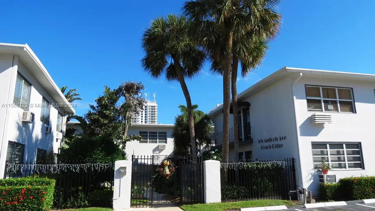 South Florida Real Estate | View 508 E Antioch Ave, 7 | Listing