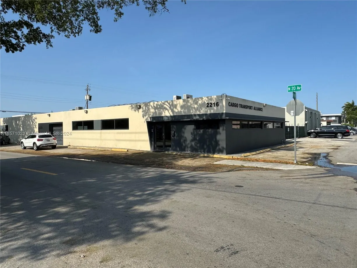 South Florida Real Estate | View 2216 N 20th Ave | Listing