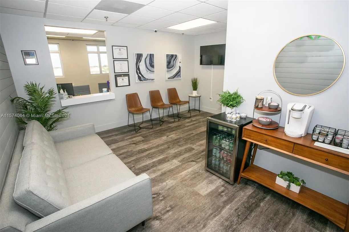 South Florida Real Estate | View 1806 N Flamingo Rd, 440
