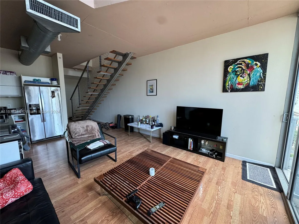 South Florida Real Estate | View  | Listing