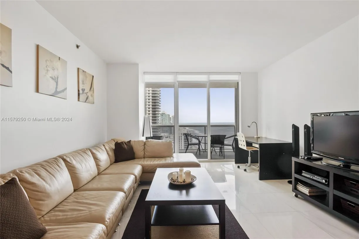South Florida Real Estate | View 1830 S OCEAN DR, 3211 | Listing