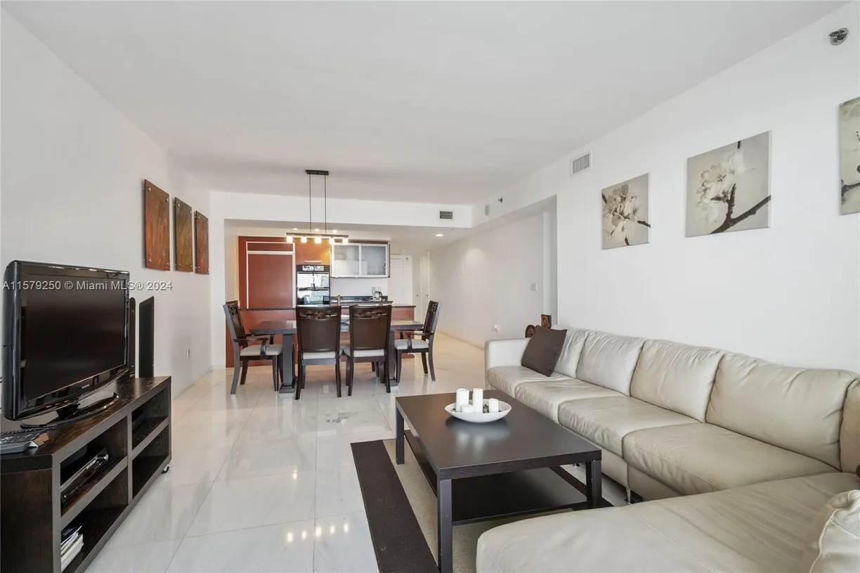 South Florida Real Estate | View 1830 S OCEAN DR, 3211 | Listing