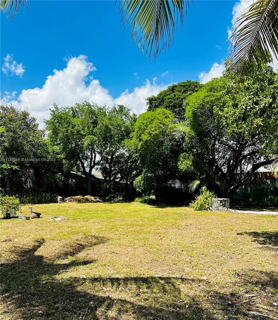 South Florida Real Estate | View 5804 NE 2nd Ave | Listing