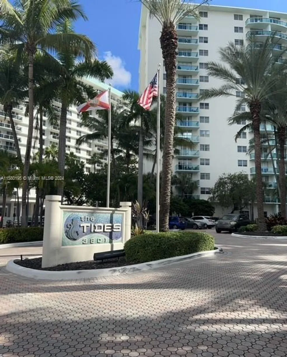 South Florida Real Estate | View 3801 S Ocean Dr, 2D | 1 Bed, 1 Bath
