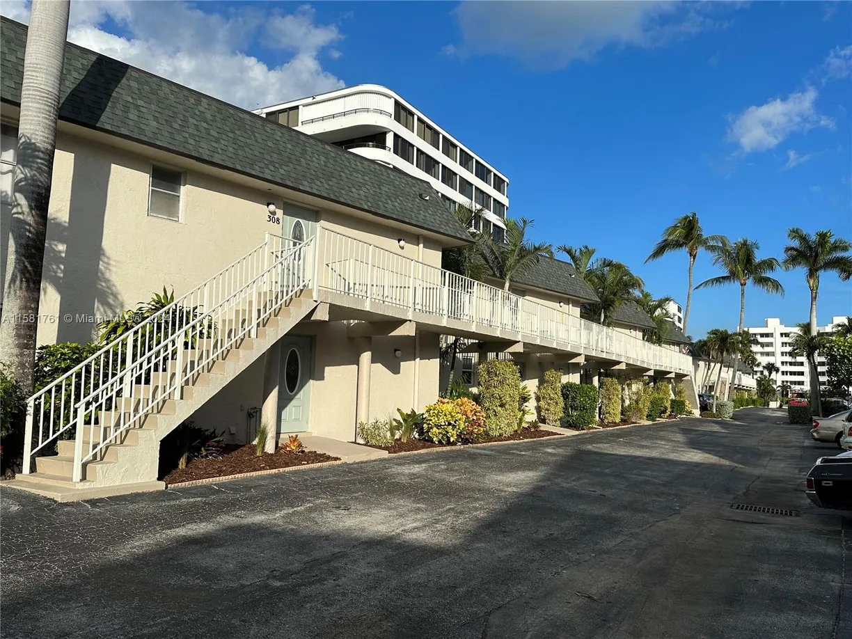 South Florida Real Estate | View 3601 S Ocean Blvd, 406 | 2 Beds, 2 Baths