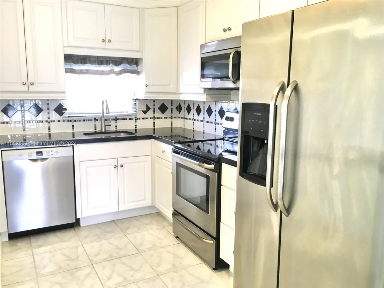 South Florida Real Estate | View 681 S Hollybrook Dr, 307 | Listing